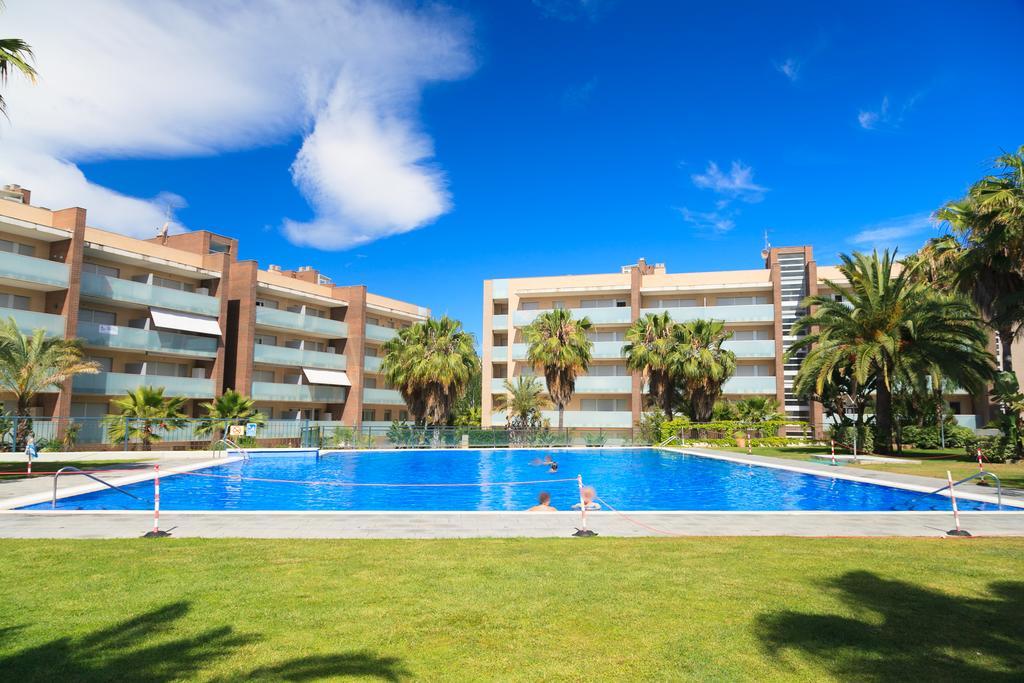 Uhc Spa Aqquaria Family Complex Salou Extérieur photo